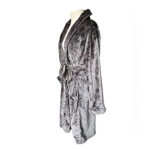 Serre' Plush Belted Robe Gray size /one size fits most.